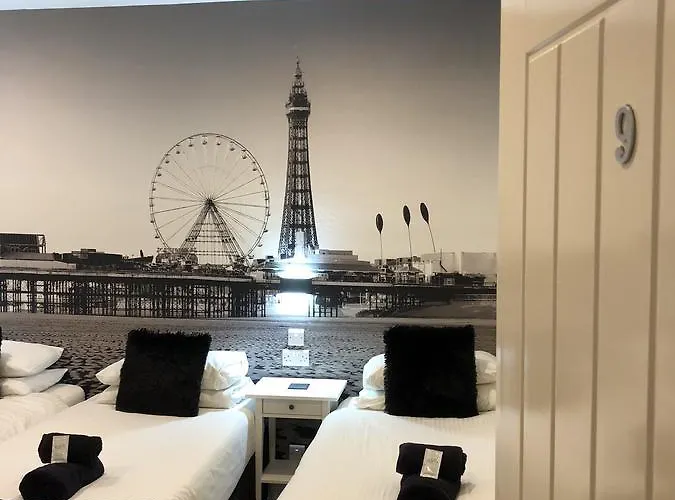 Happy Return Hotel Blackpool